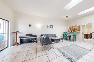 5531 Compadre Court NE 