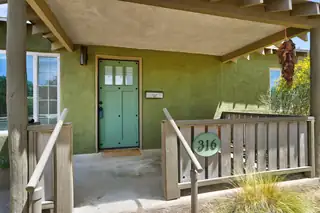 316 Washington Street NE 