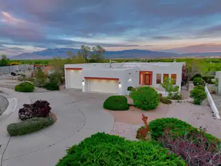 1824 Calle Del Vista Road NW 