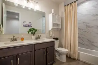 1310 Vallecito Court NW 