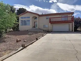 1390 Mesa Ridge Drive SW, Los Lunas
