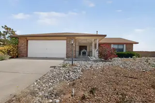 4504 Quartz Drive NE 