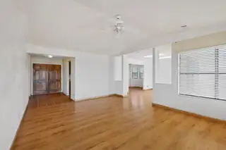 4504 Quartz Drive NE 