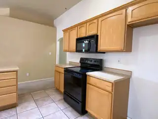 7004 Luz Del Sol Place NW 