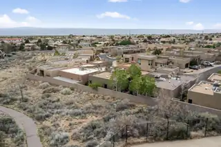 6232 Ghost Flower Trail NE 