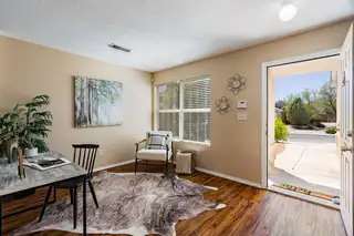 7401 Quartzite Avenue NW 