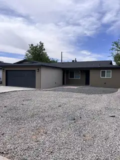 905 La Charles Drive NE 