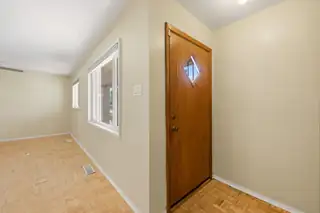 9425 Parsifal Place NE 