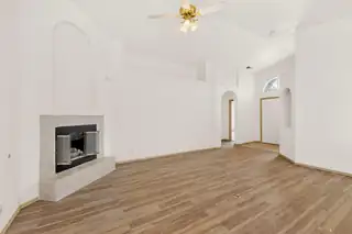 10215 Calle Maravilla Court NW 