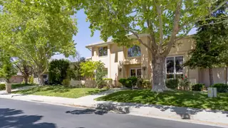 11109 Country Club NE 