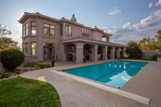 1205 Marigold Drive NE 