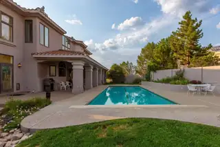 1205 Marigold Drive NE 