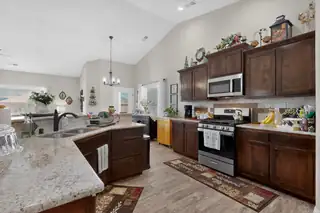 900 Firewheel Loop SW 