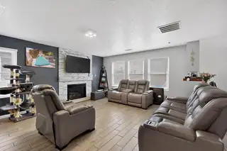 8805 Sawgrass Place NW 