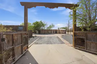 3907 3rd Street NW, Albuquerque