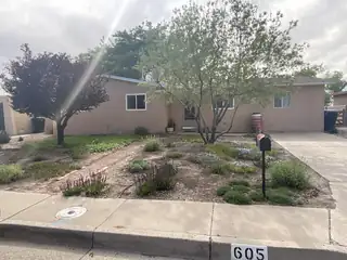 605 Sandler Drive NE, Albuquerque