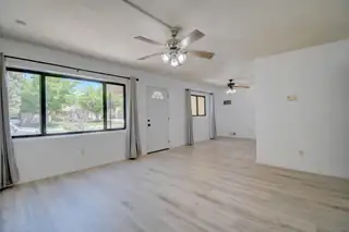 1833 Illinois Street NE 