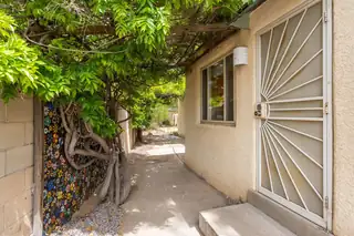 4605 Haines Avenue NE 