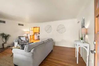 4605 Haines Avenue NE 