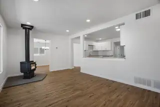 9516 Cordova Avenue NE 