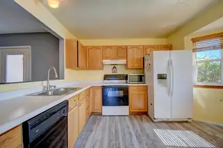 2524 Manzano Loop NE 