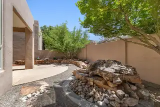 8864 Desert Fox Way NE 