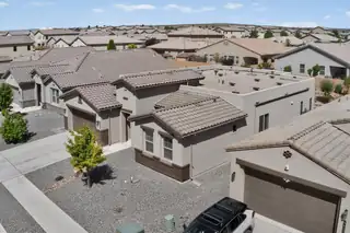 4408 Skyline Loop NE 