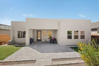 4408 Skyline Loop NE 