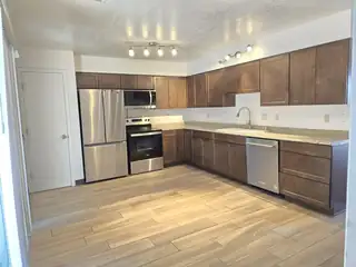 1337 Lucretia Street SW 