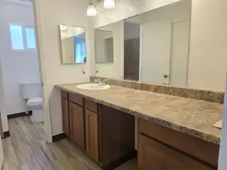 1337 Lucretia Street SW 