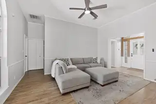 4940 Tb Catron Avenue NW 