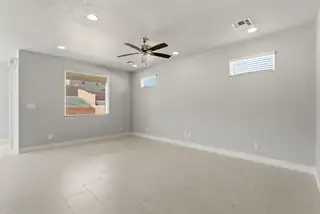 6717 Sydney Drive NE 