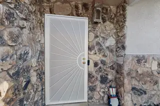 3701 Torrey Pines Road SE 