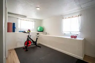 219 Amherst Drive SE 