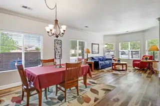 8623 Pine Springs Court NE 