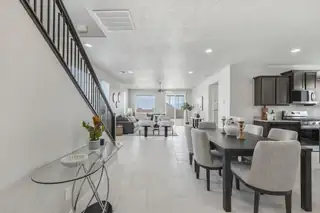 6724 Zachary Road NE 