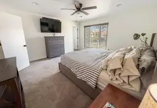 10108 La Paz Drive NW 