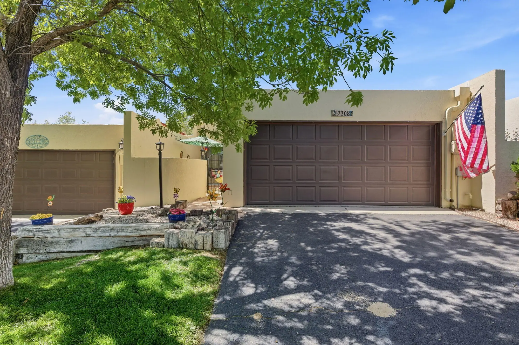 3308 Esplanade Circle SE