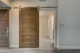 1325 Park Avenue SW 207 