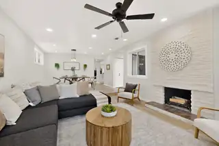 4300 Brand Avenue NE 