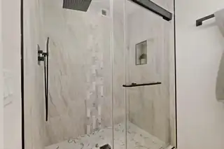 4300 Brand Avenue NE 