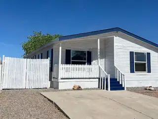 1708 Silver Sky Drive SW, Albuquerque