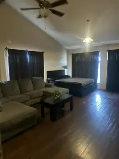 907 Foothill Drive SW, Albuquerque