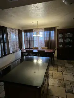 907 Foothill Drive SW 