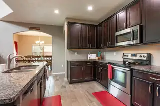 7305 Laguna Niguel Drive NE 