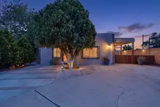 400 Virginia Street NE, Albuquerque