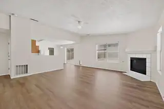 8310 Rancho Paraiso NW 