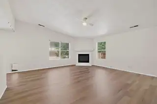 8310 Rancho Paraiso NW 