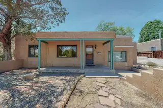 1321 Lobo Place NE, Albuquerque 