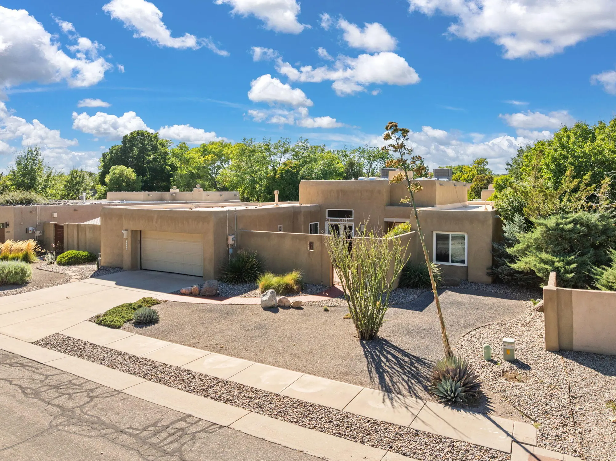 2309 Calle De Real NW